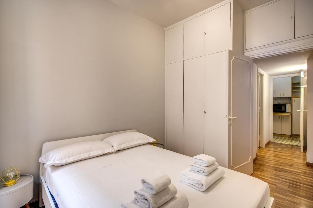 רומא Family Room In Via Del Corso Central מראה חיצוני תמונה