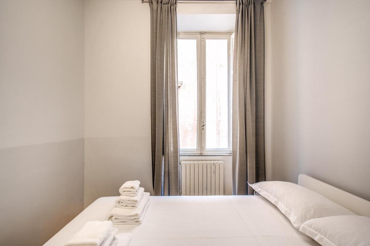 רומא Family Room In Via Del Corso Central מראה חיצוני תמונה