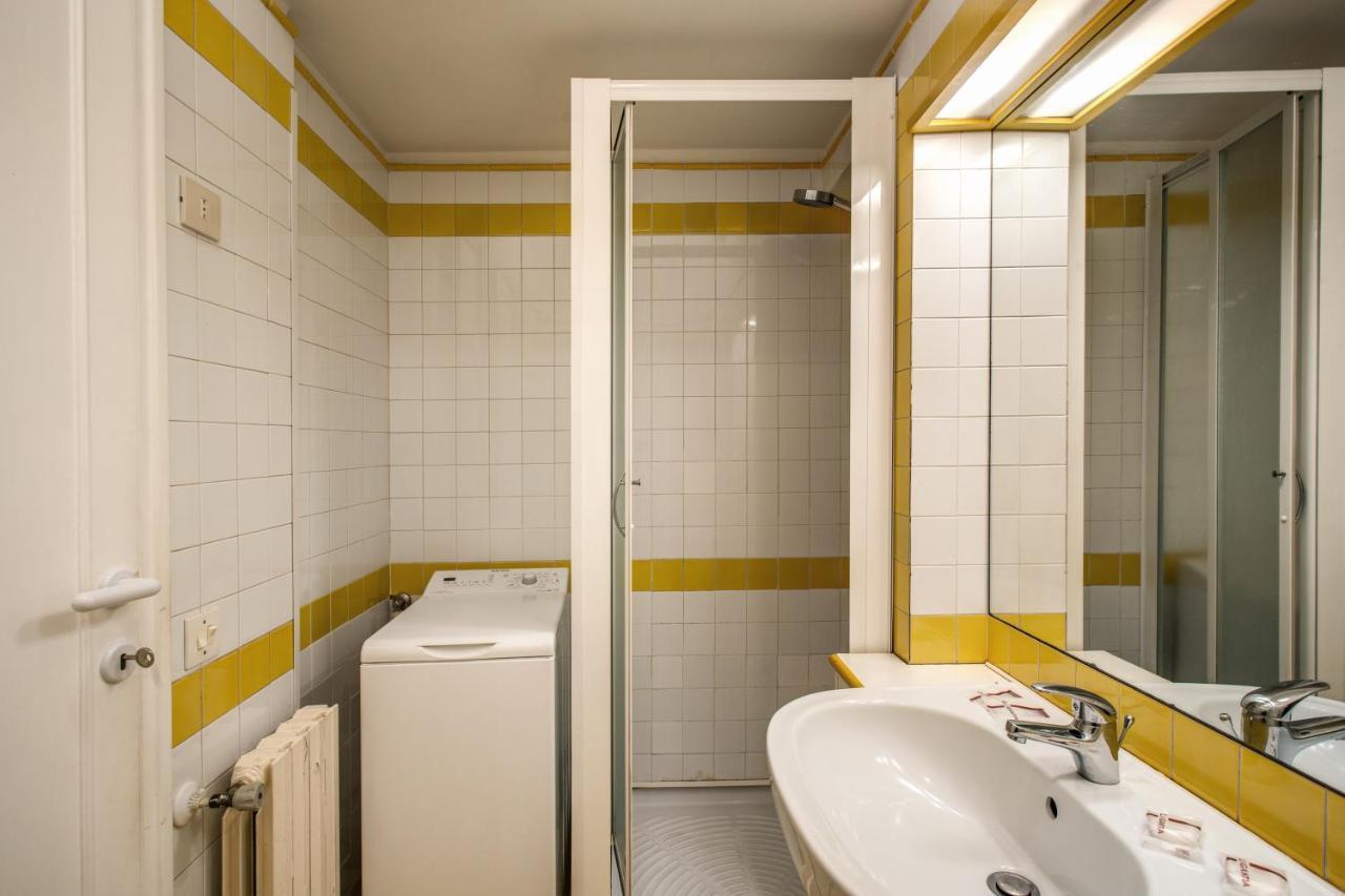 רומא Family Room In Via Del Corso Central מראה חיצוני תמונה